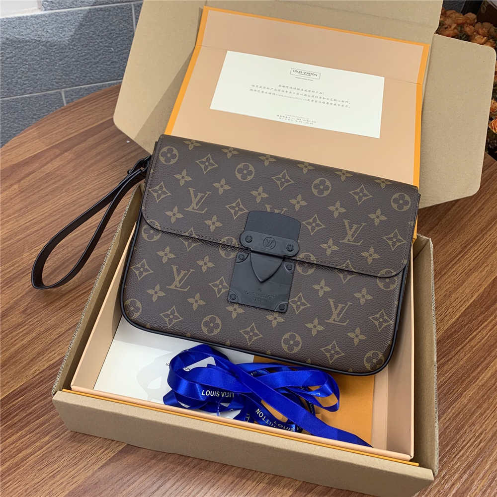 Louis Vuitton  M80560  S Lock 4A 27 x 21 x 3.5cm 2025 new 